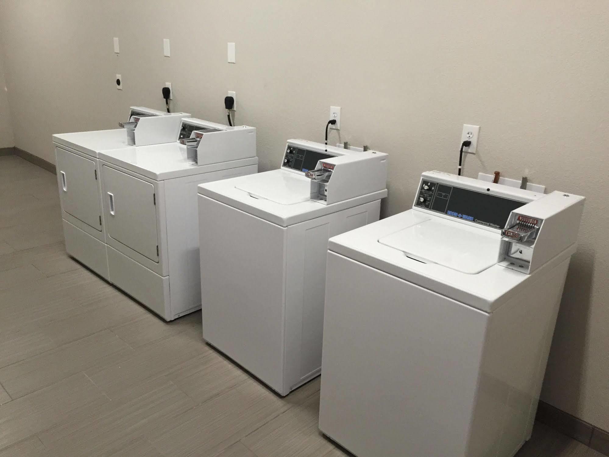 אודסה Mainstay Suites מראה חיצוני תמונה